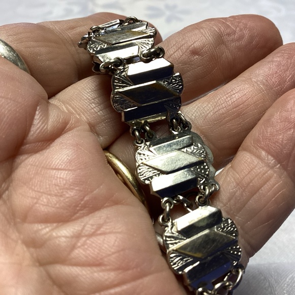 Sterling CREST , Link bracelet, vintage, beautiful designMOMS STUFF - Picture 13 of 13